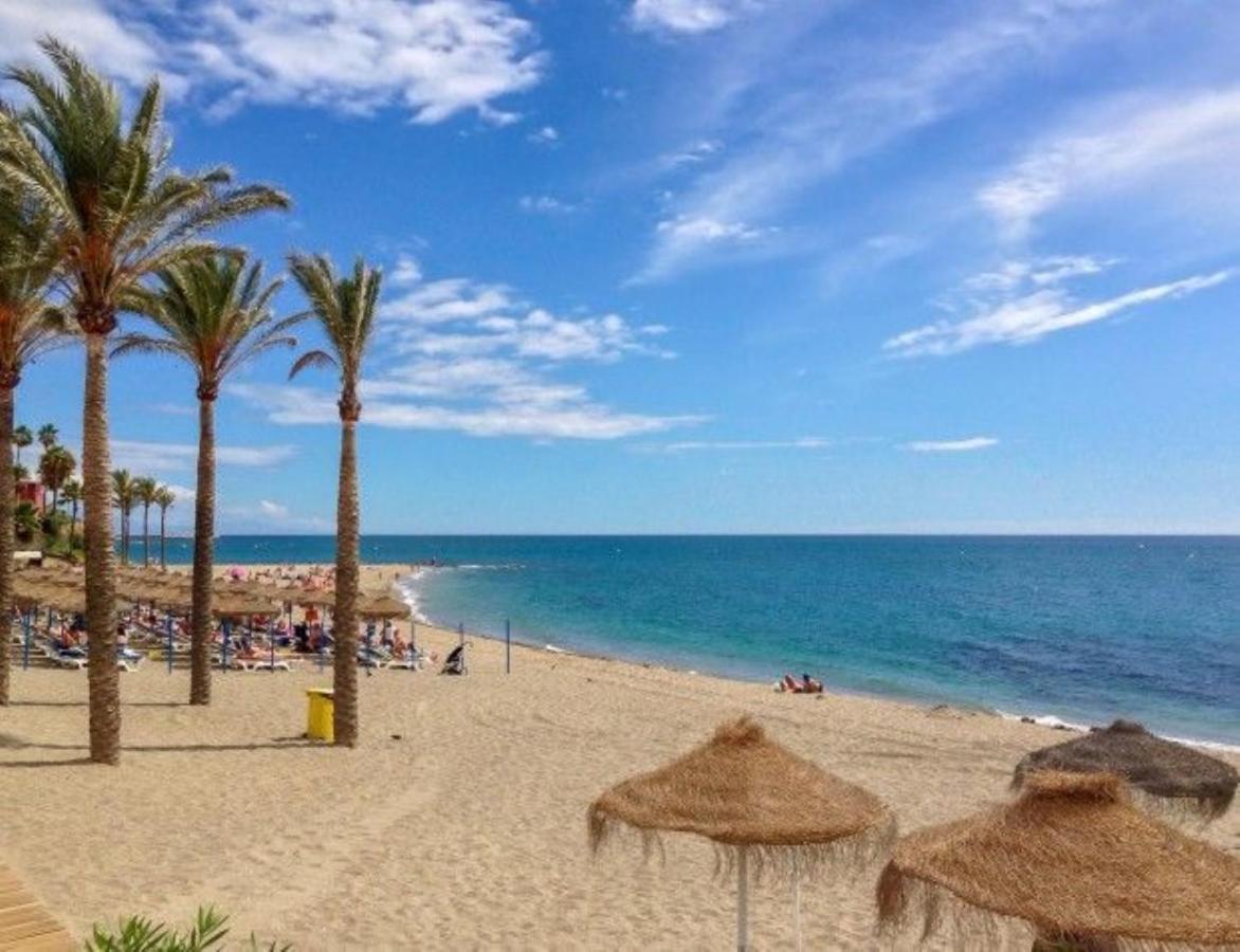 Precioso Estudio Frente Al Mar Con Piscina Беналмадена Екстериор снимка